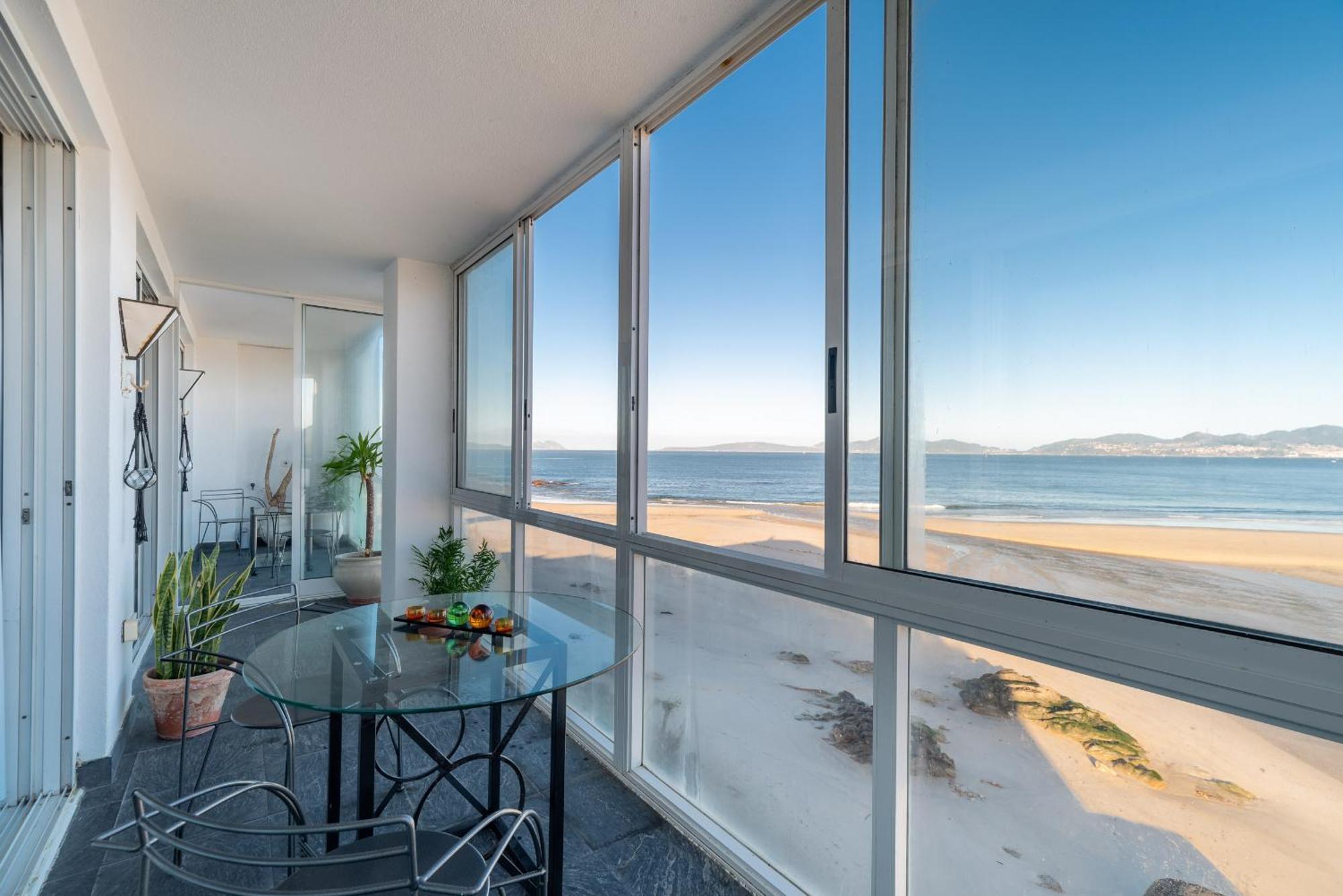 El Balcon De Samil Apartment Vigo Bagian luar foto